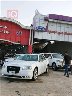 کرایسلەر 300